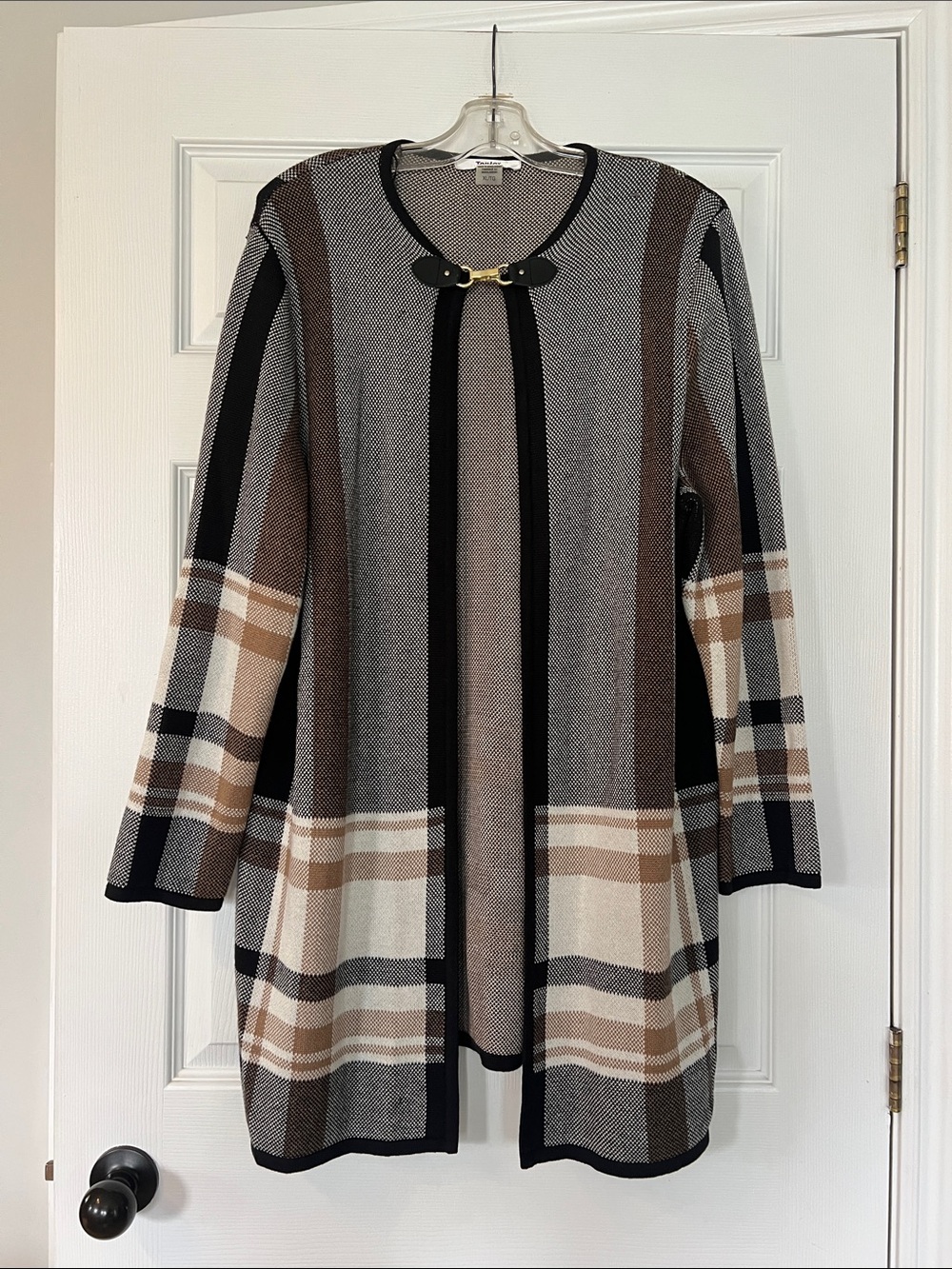 TanJay Longline Cardigan in Black and Brown Plaid